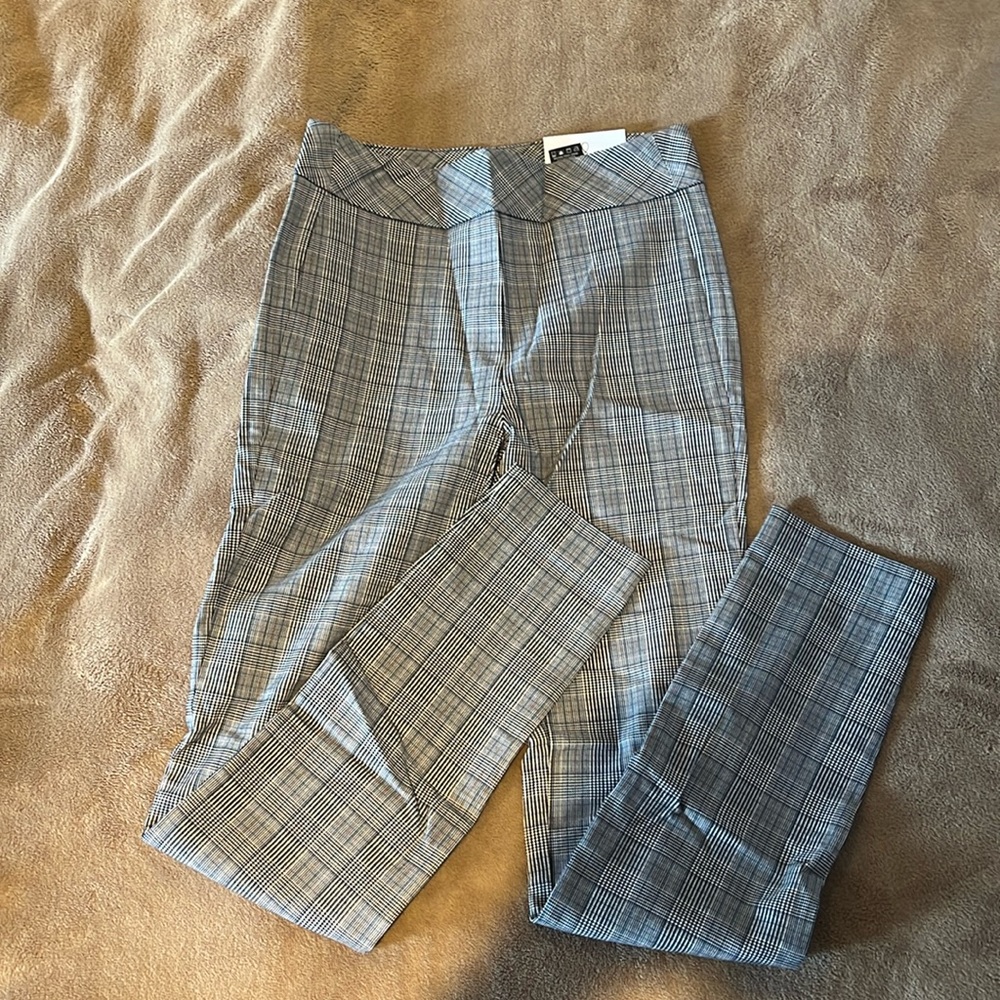 Camber & Grace brand new classy stretchy pants.